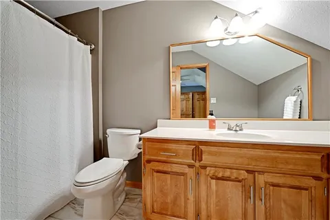 $700,000 | 207 Saponi Lane, Lake Winnebago, MO 64034