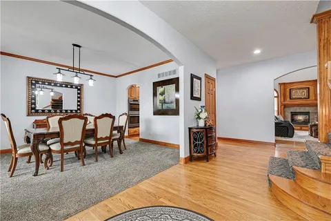 $700,000 | 207 Saponi Lane, Lake Winnebago, MO 64034