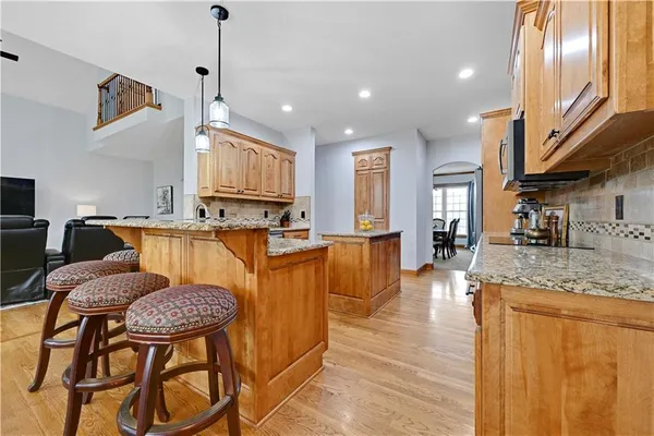 $700,000 | 207 Saponi Lane, Lake Winnebago, MO 64034