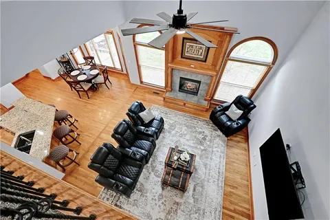 $700,000 | 207 Saponi Lane, Lake Winnebago, MO 64034