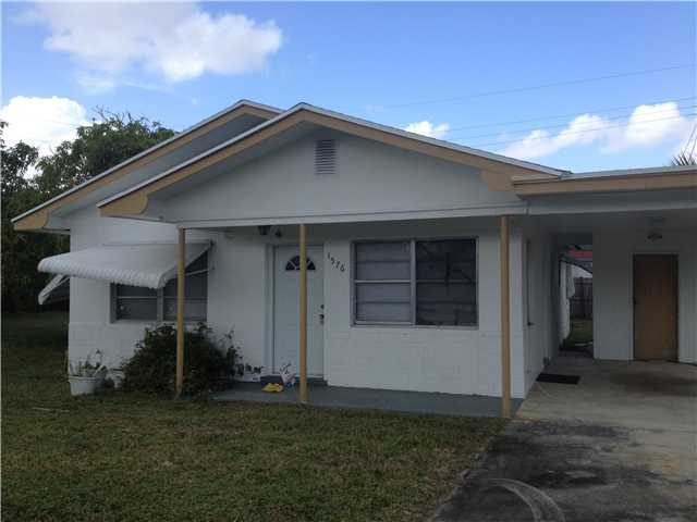 1576 West 16th Street Riviera Beach, FL 33404 - Photo 1 of 6 Primary Photo