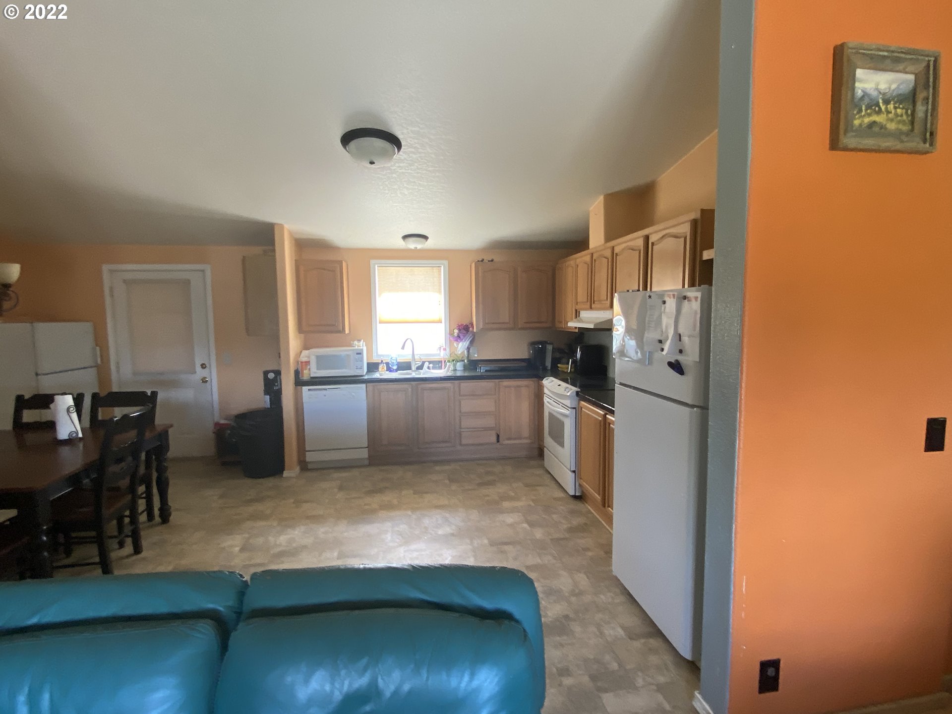 54909 Oil Dri Road Christmas Valley, OR 97641 - Photo 3 of 14 Kitchen