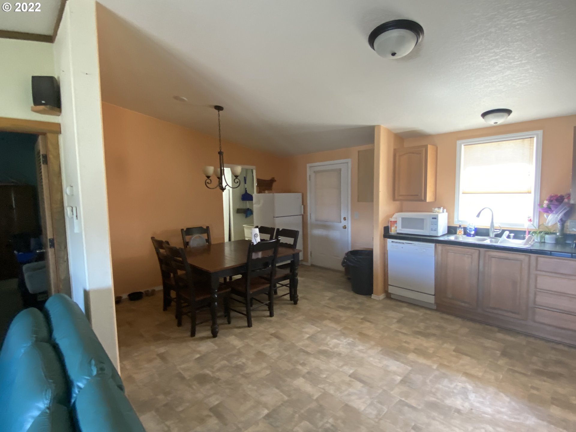 54909 Oil Dri Road Christmas Valley, OR 97641 - Photo 4 of 14 Dining Area