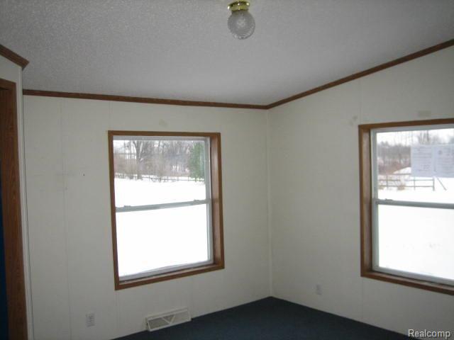 5900 Burdick Road Lapeer, MI 48446 - Photo 9 of 10 034.jpg