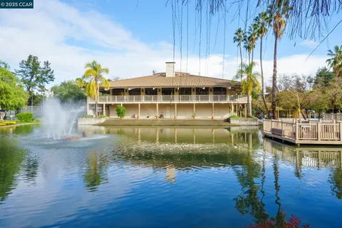 $375,000 | 300 North Civic Drive, Unit 303, Walnut Creek, CA 94596