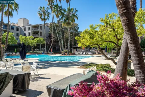 $375,000 | 300 North Civic Drive, Unit 303, Walnut Creek, CA 94596