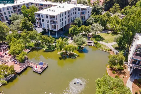 $375,000 | 300 North Civic Drive, Unit 303, Walnut Creek, CA 94596