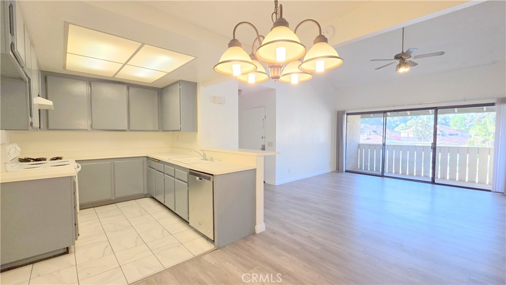 20 Country Mile Road Pomona, CA 91766 - Photo 4 of 15