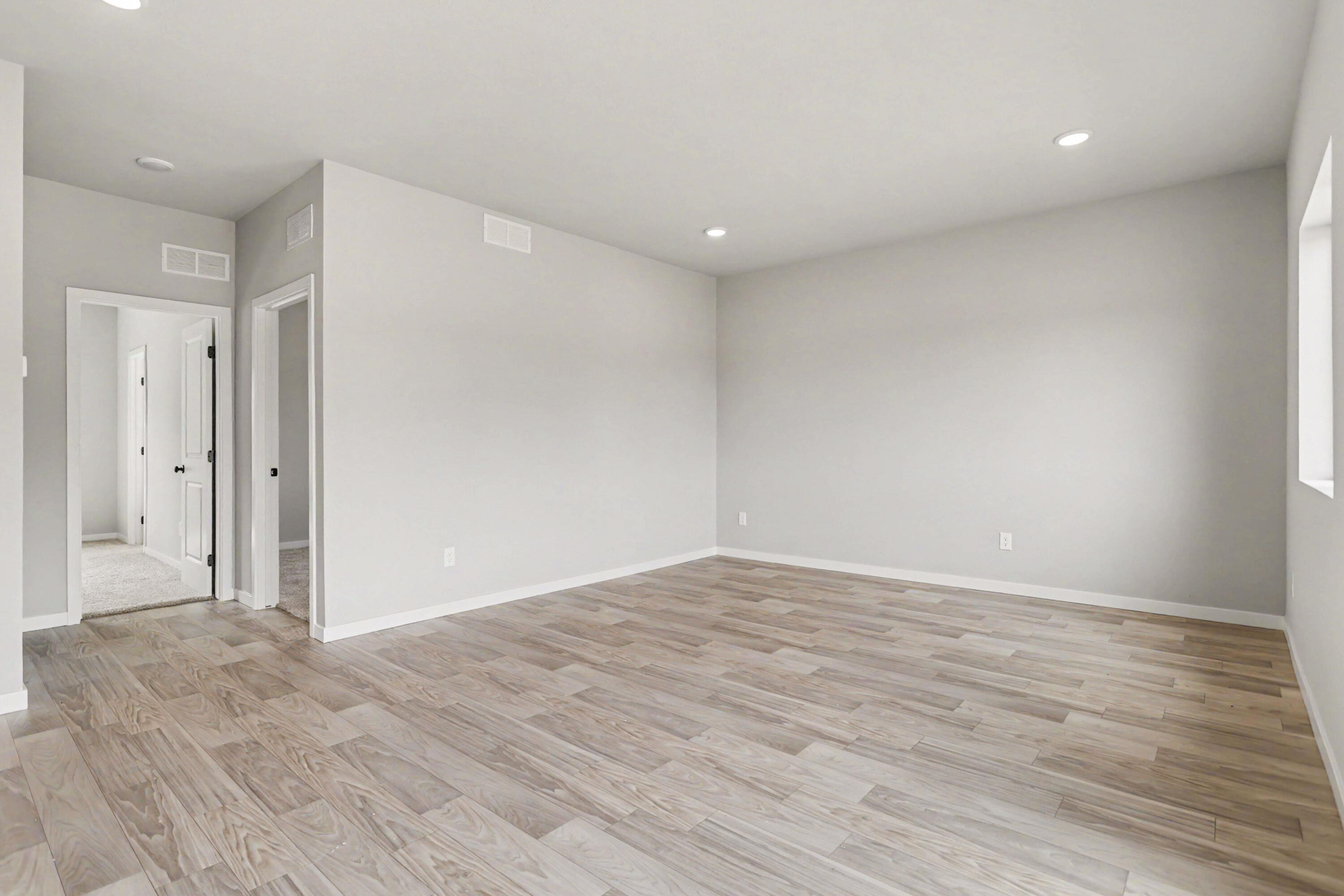52011 Pulver Road Three Rivers, MI 49093 - Photo 4 of 22 3 LWN002-i2190 9.0-Great Room3