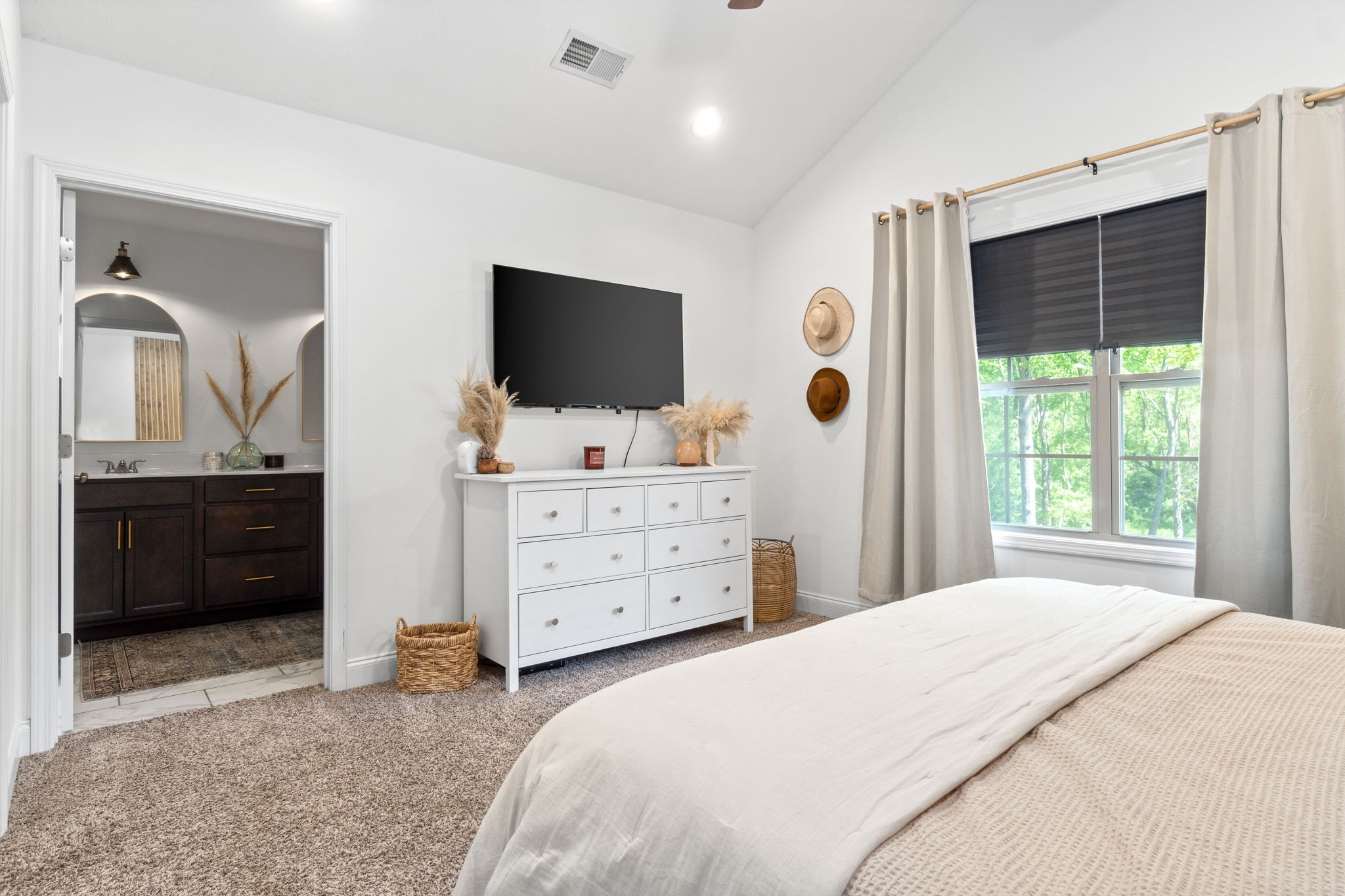 1653 Rains Road Clarksville, TN 37042 - Photo 21 of 53 Gallery Image 21