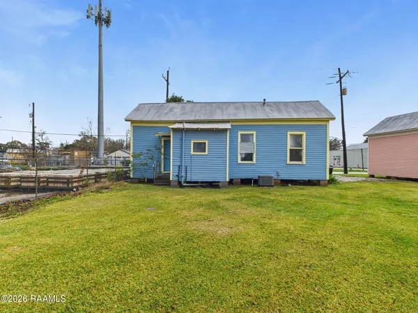 $1,275 | 405 East Convent Street, Lafayette, LA 70501