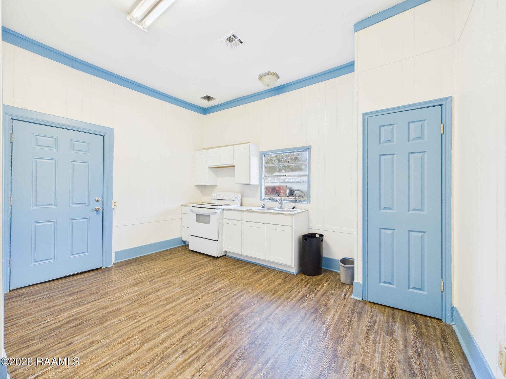 405 East Convent Street Lafayette, LA 70501 - Photo 6 of 18 CAM02400G0-PR0230-STILL008