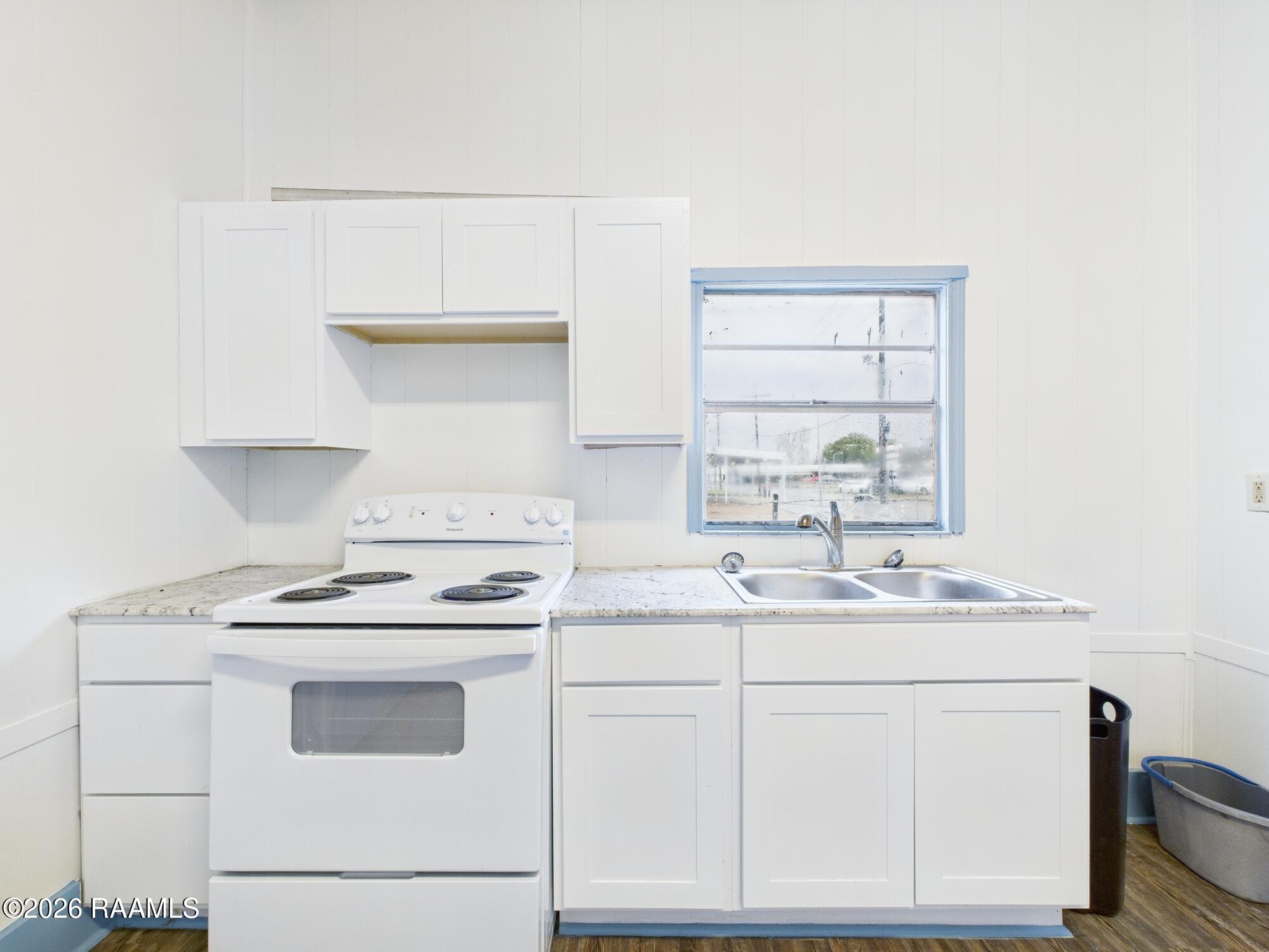 405 East Convent Street Lafayette, LA 70501 - Photo 9 of 18 CAM02400G0-PR0230-STILL011