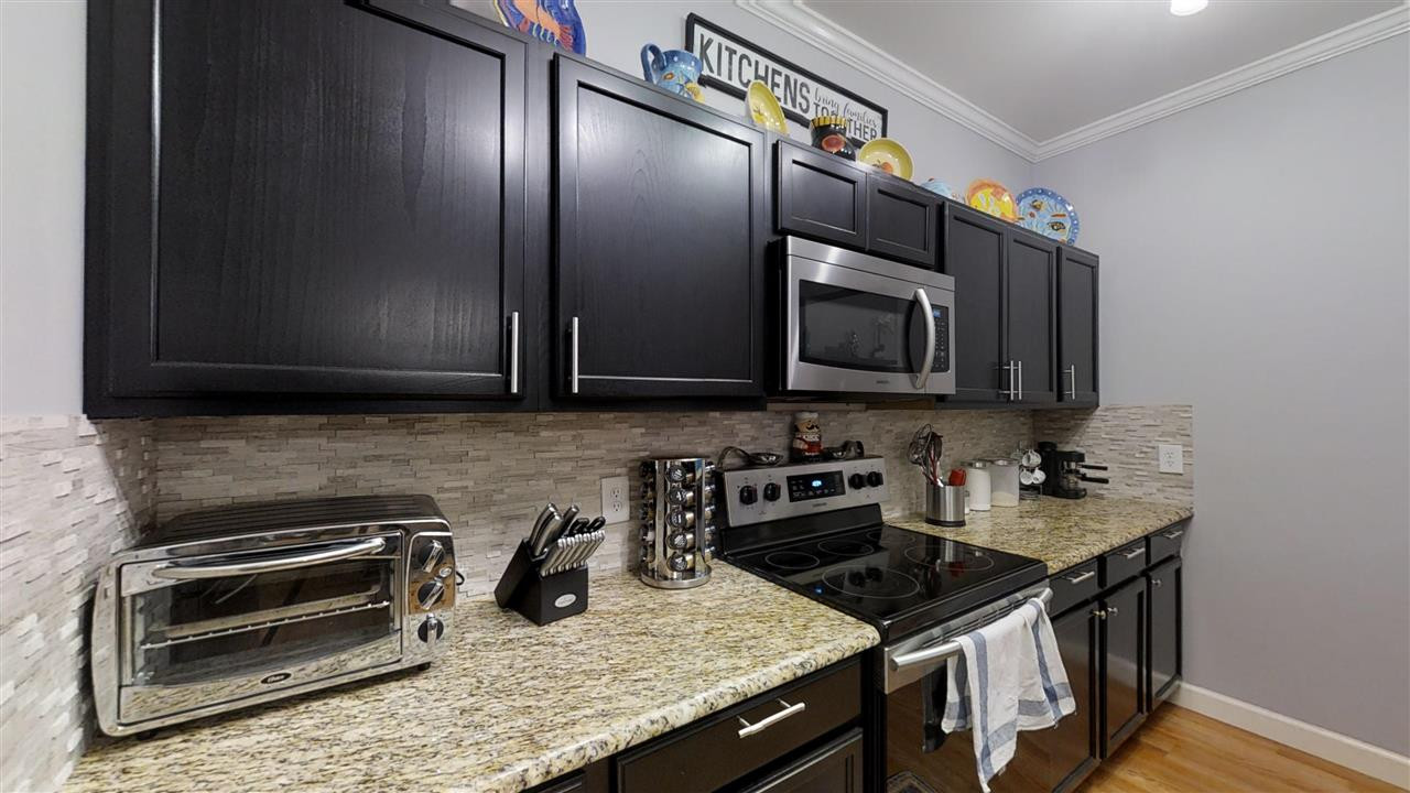 816 Nightshade Way Raleigh, NC 27610 - Photo 10 of 27 Kitchen
