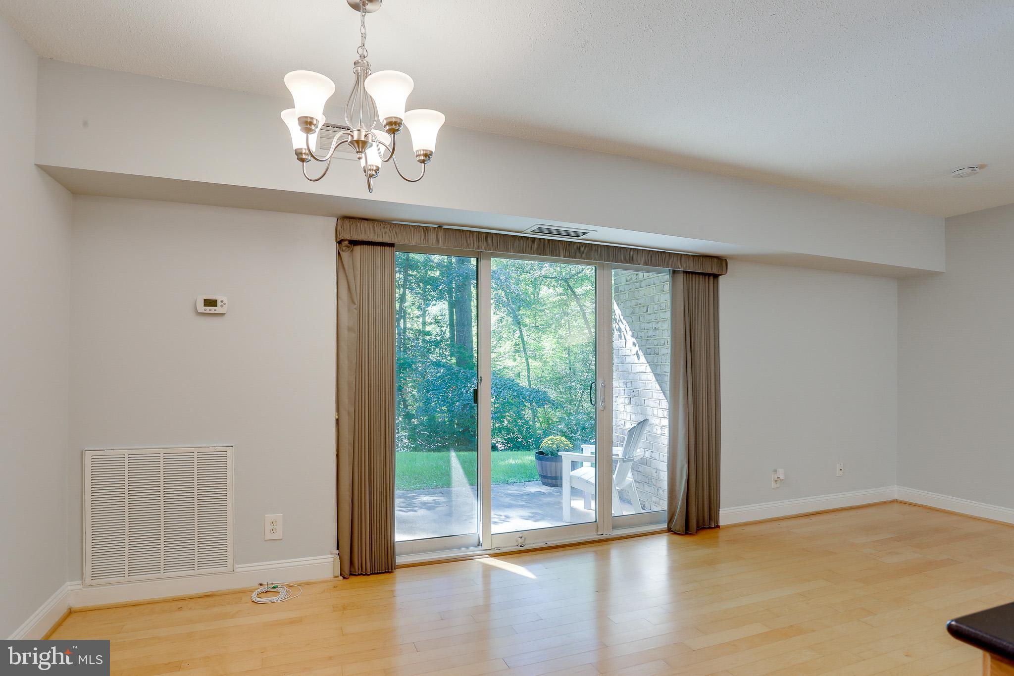 11619 Stoneview Square, Unit 2B Reston, VA 20191 - Photo 12 of 37 Freshly Interior Painted