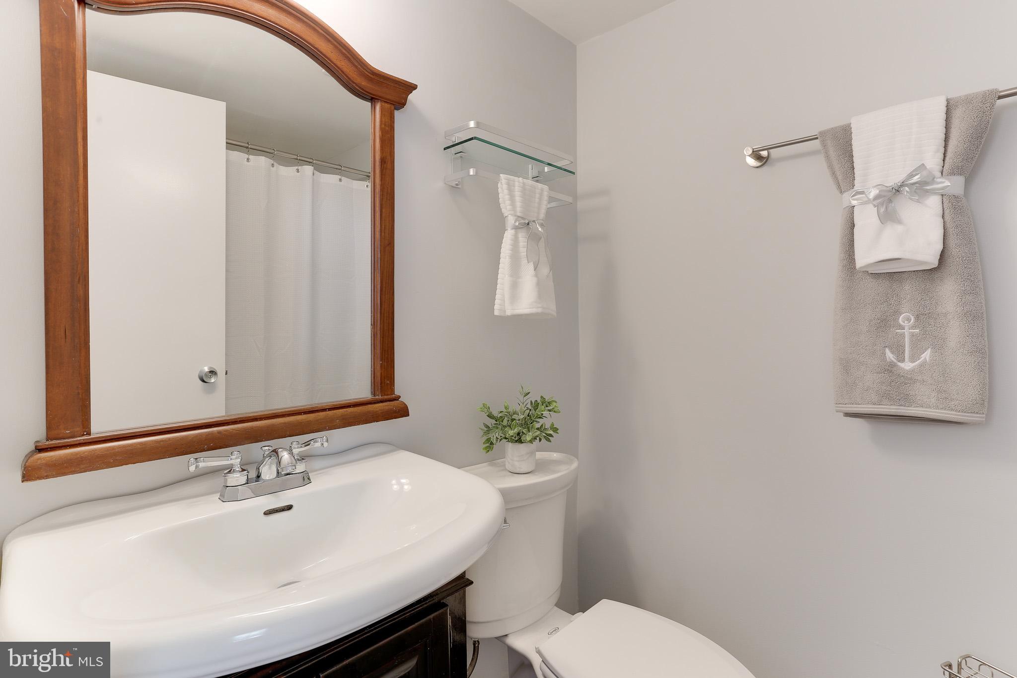 11619 Stoneview Square, Unit 2B Reston, VA 20191 - Photo 26 of 37 Master Bathroom w/ Shower