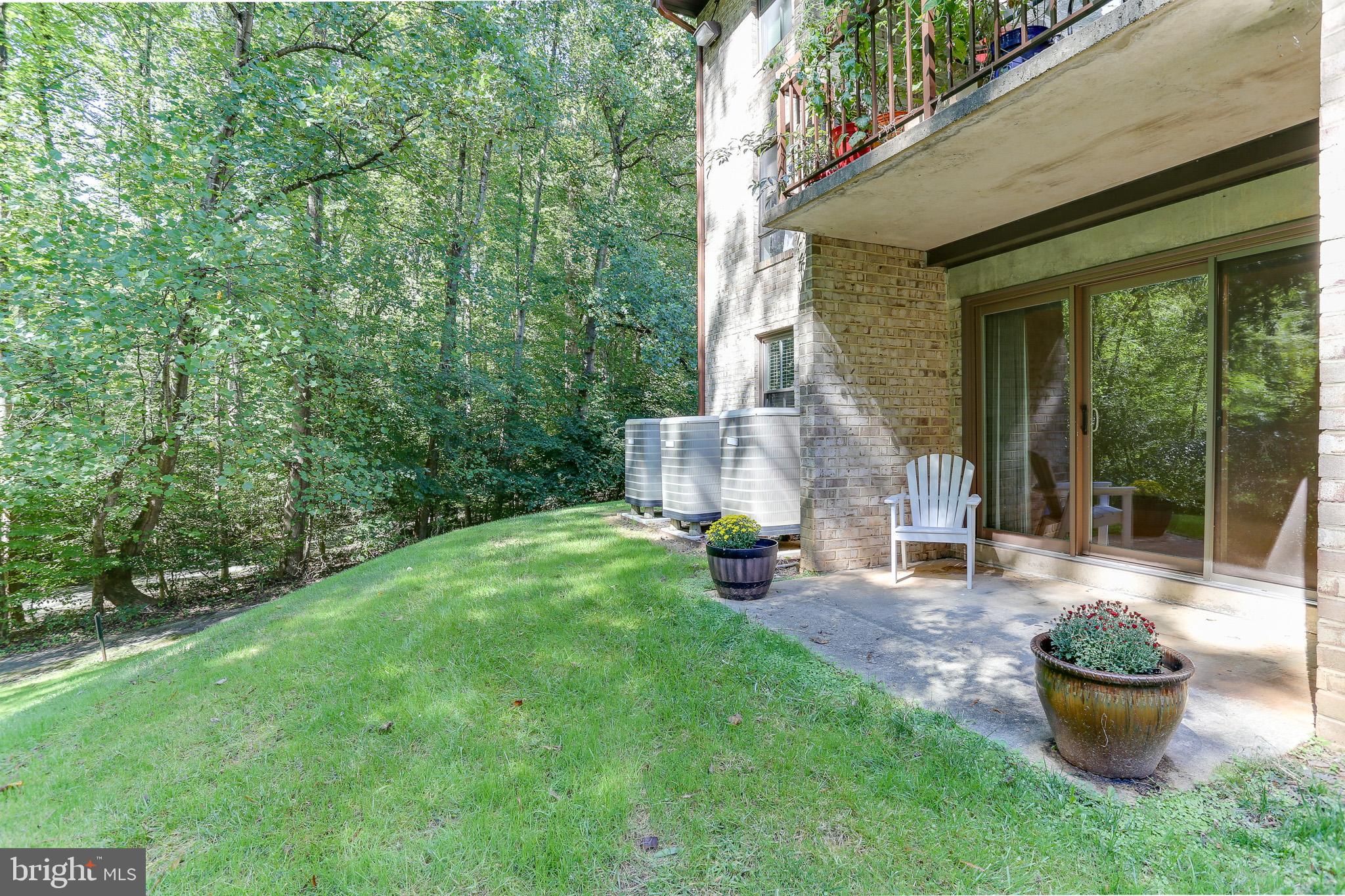11619 Stoneview Square, Unit 2B Reston, VA 20191 - Photo 29 of 37 Patio