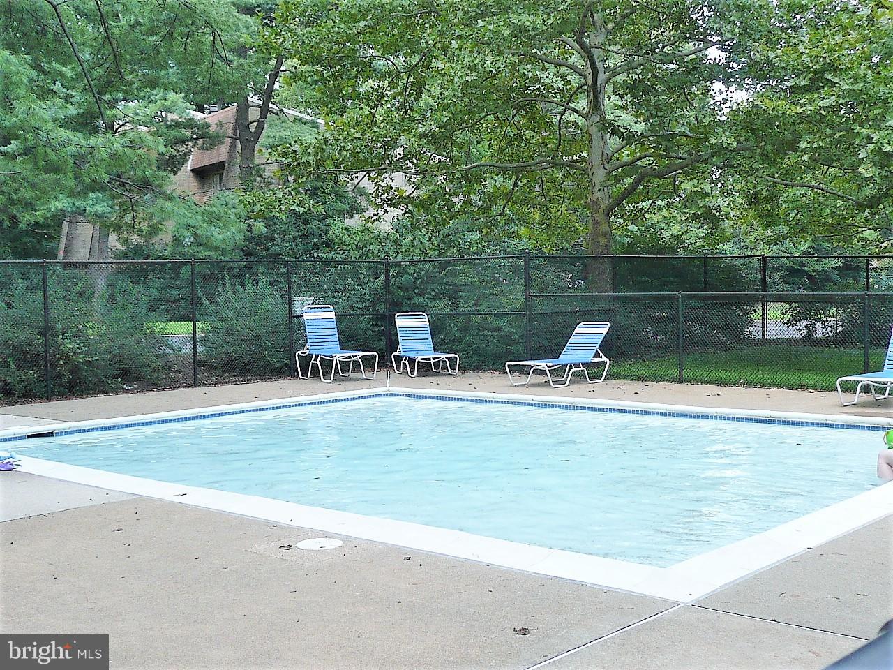 11619 Stoneview Square, Unit 2B Reston, VA 20191 - Photo 36 of 37 Kids Pool
