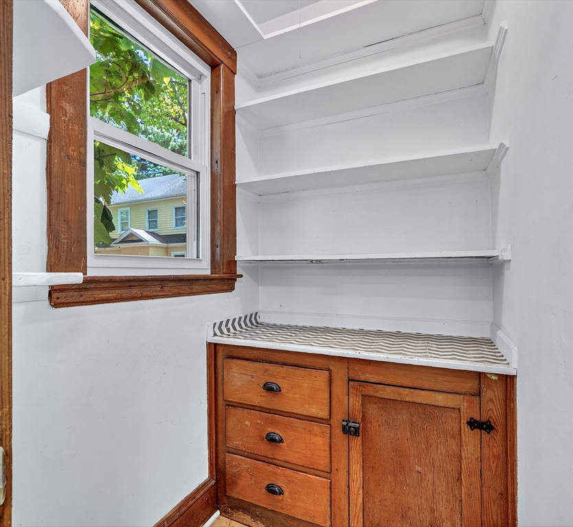 16-18 Russell Road Newton, MA 02458 - Photo 18 of 41 Gallery Image 18