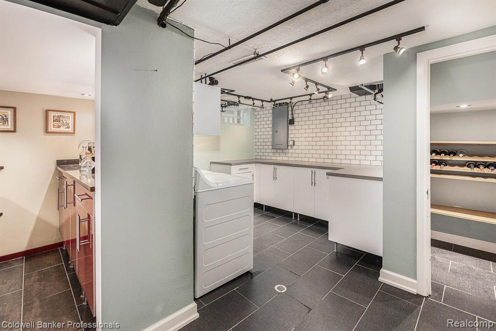 1358 Harvard Road Grosse Pointe Park, MI 48230 - Photo 33 of 52