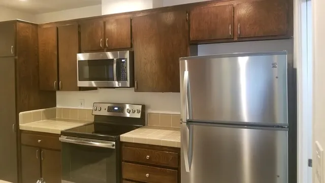 $1,800 | 6225 Canterbury Drive, Culver City, CA 90230