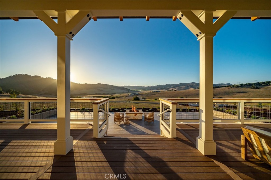 610 Spanish Springs Drive San Luis Obispo, CA 93401 - Photo 69 of 75 a view of a balcony with wooden floor and city view