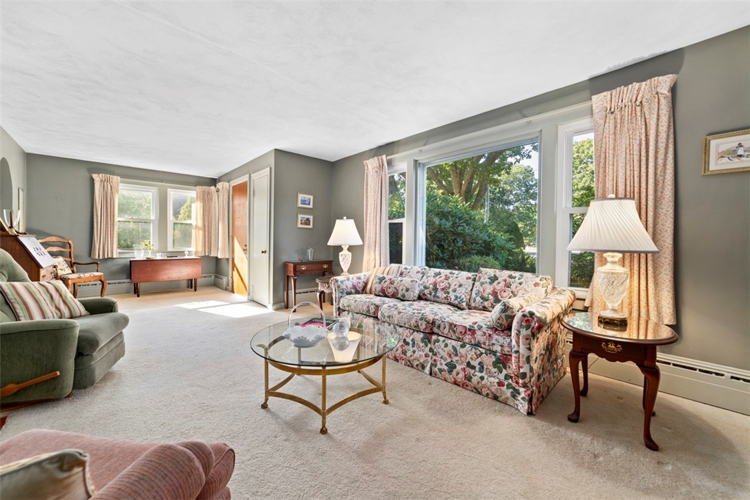 11 Stuart Street Westerly, RI 02891 - Photo 14 of 32 Gallery Image 14