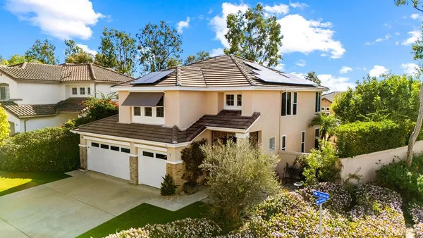 $1,699,999 | 38 Tessera Avenue, Lake Forest, CA 92610