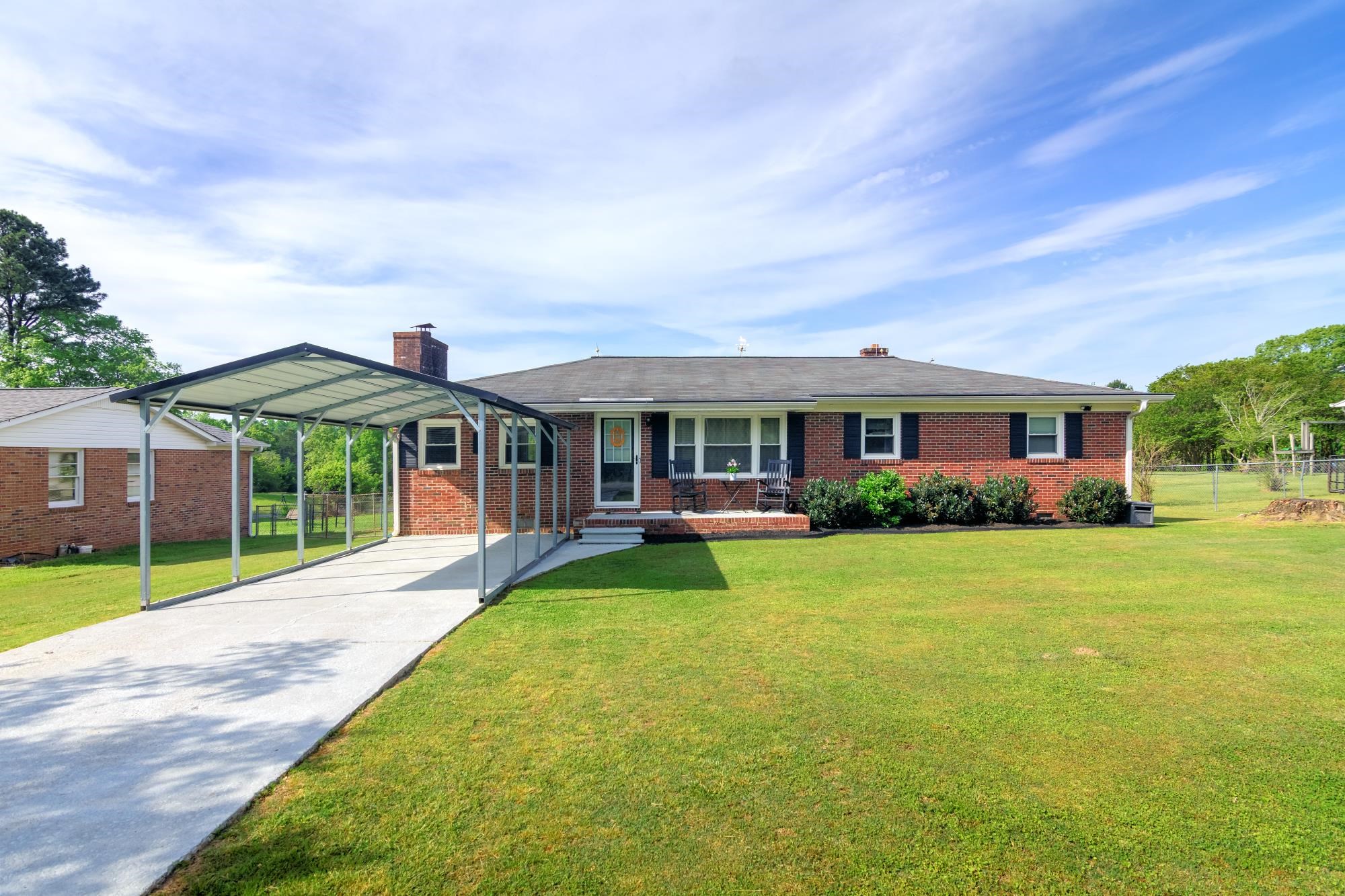 126 Country Club Road Gaffney, SC 29340 - Photo 1 of 32