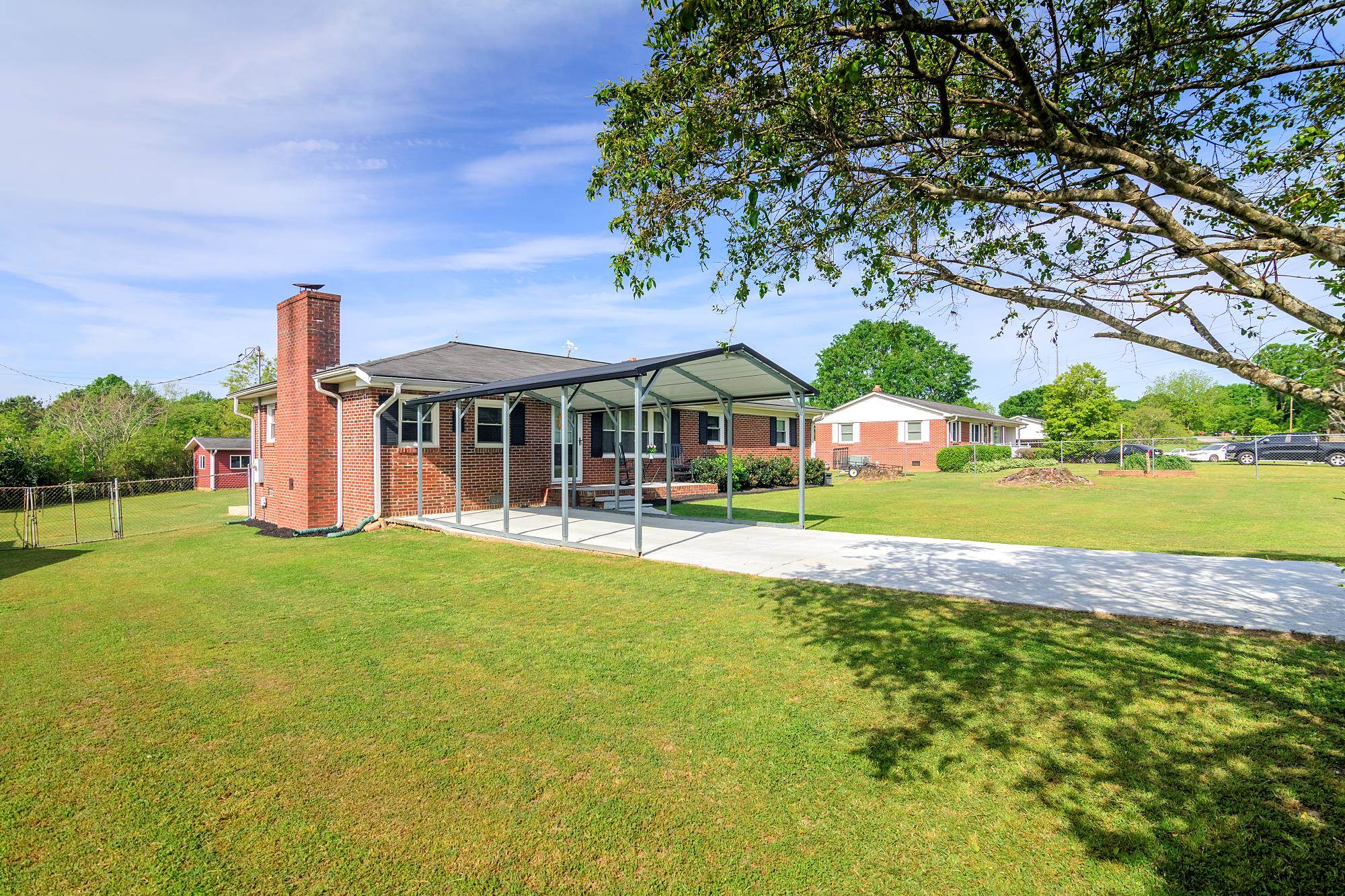 126 Country Club Road Gaffney, SC 29340 - Photo 5 of 32