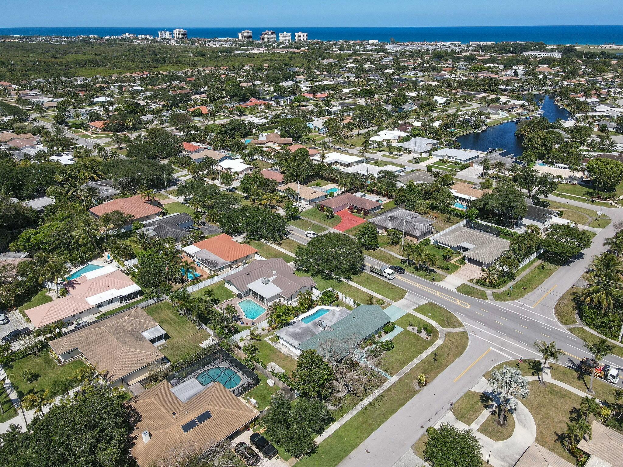 12673 Ellison Wilson Road North Palm Beach, FL 33408 - Photo 27 of 31 tempImage5381Wq