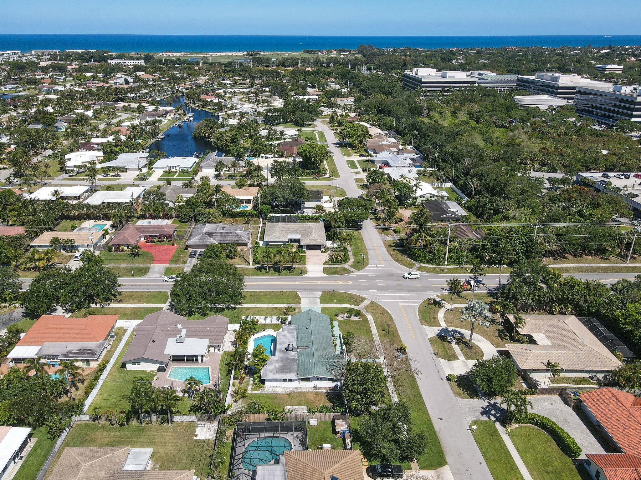 12673 Ellison Wilson Road North Palm Beach, FL 33408 - Photo 28 of 31 tempImagemxnJk5