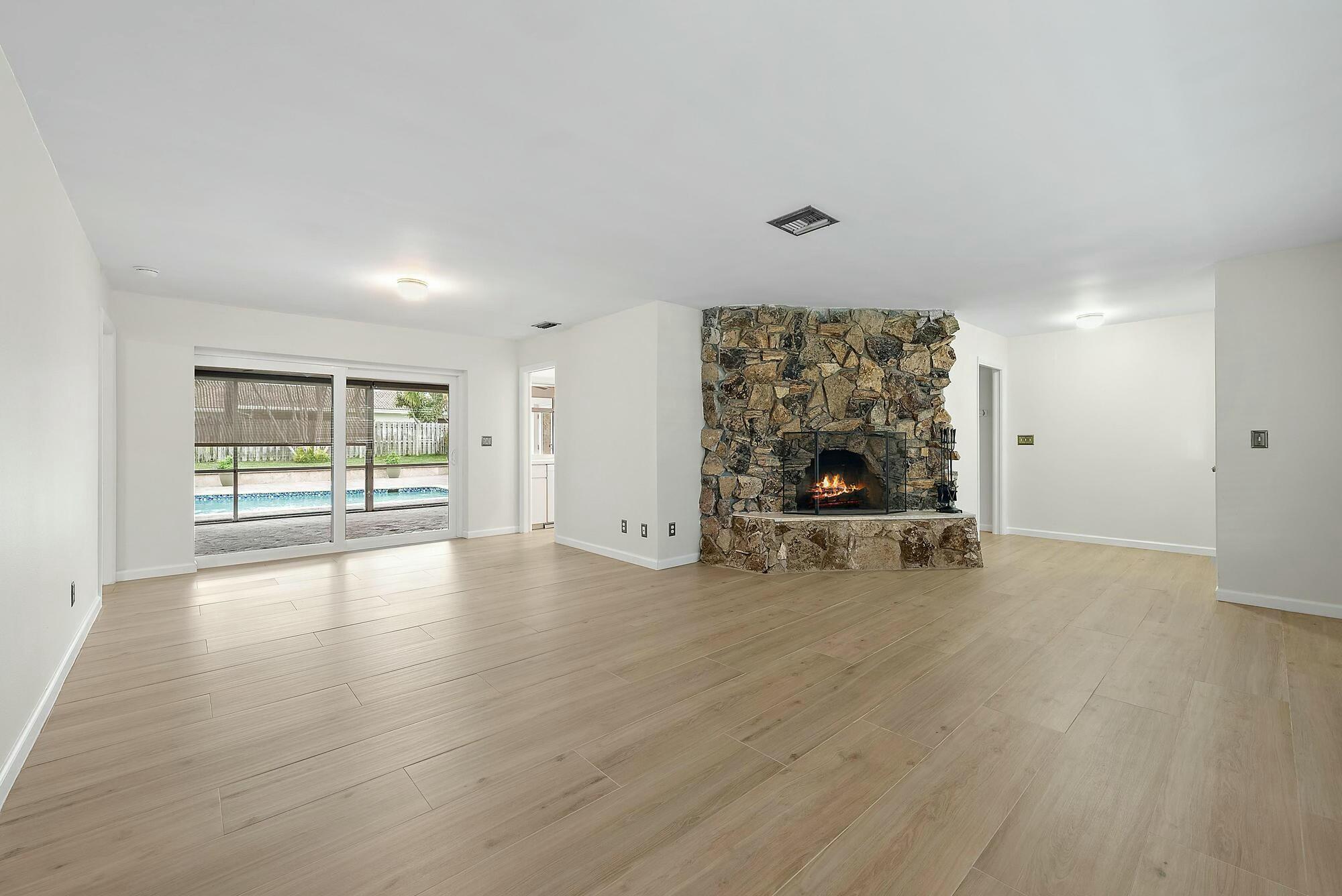 12673 Ellison Wilson Road North Palm Beach, FL 33408 - Photo 3 of 31 tempImagenW8eui