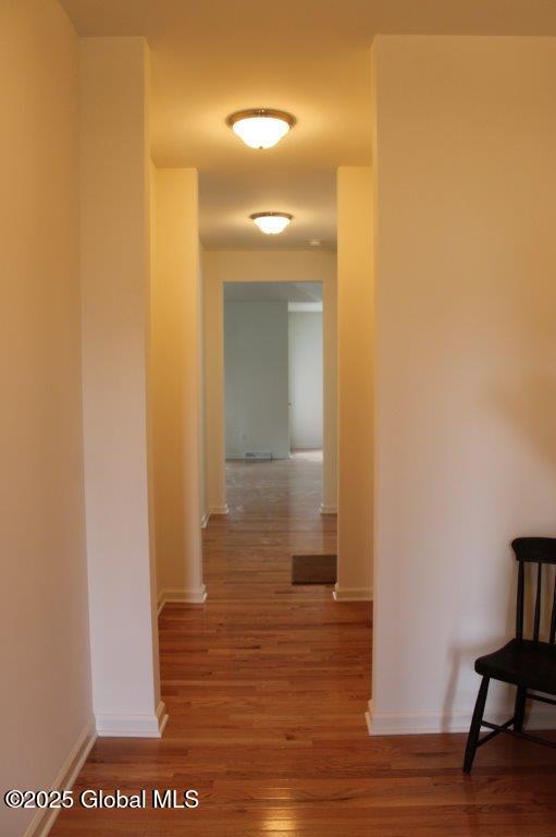 1468 Castleridge Road Schodack, NY 12033 - Photo 4 of 21 105 Barbara - Main Hall