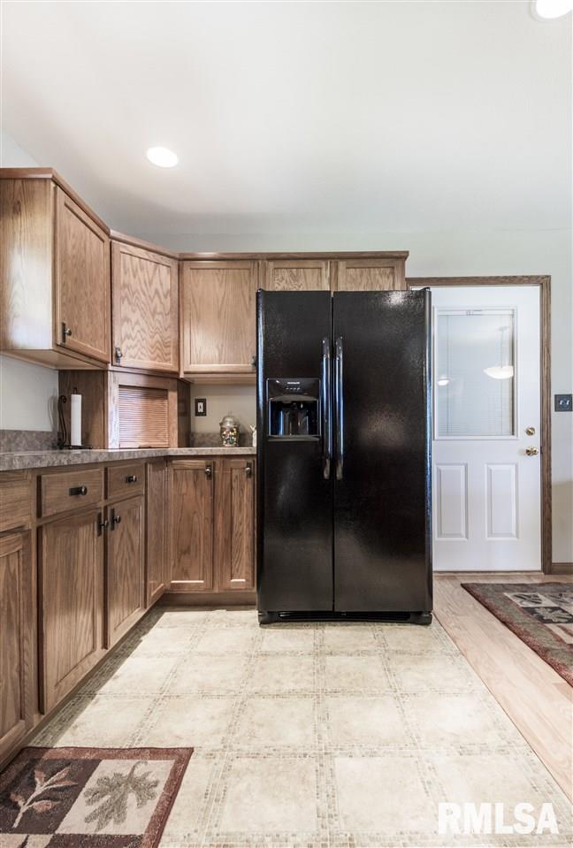 1555 Hickory Point Road Metamora, IL 61548 - Photo 15 of 36