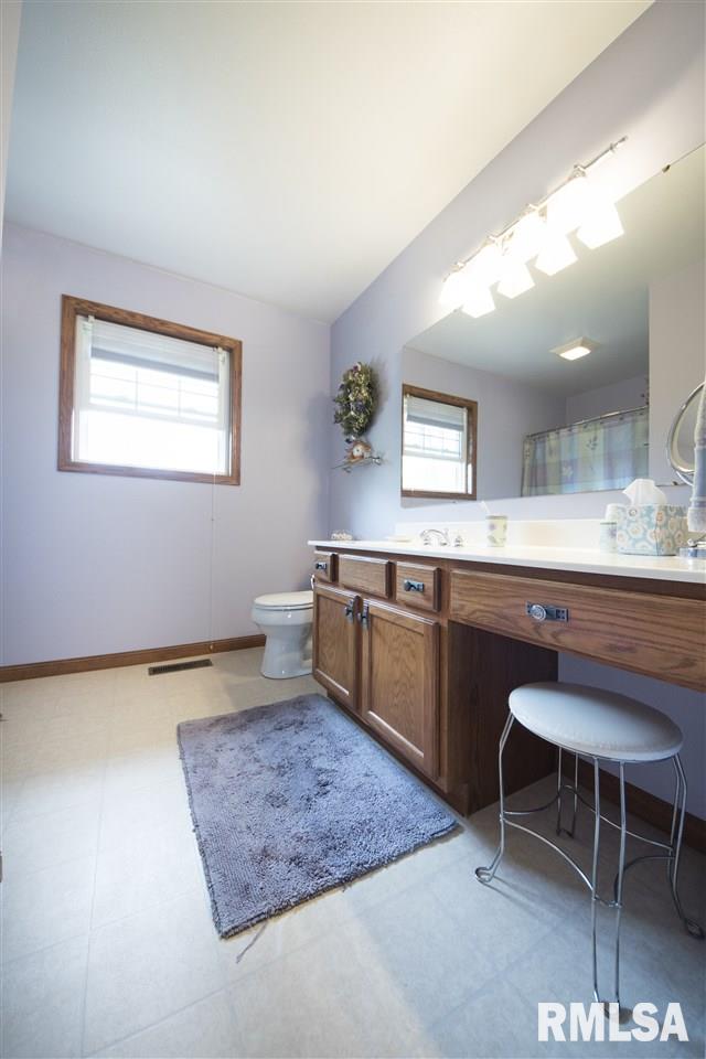 1555 Hickory Point Road Metamora, IL 61548 - Photo 26 of 36