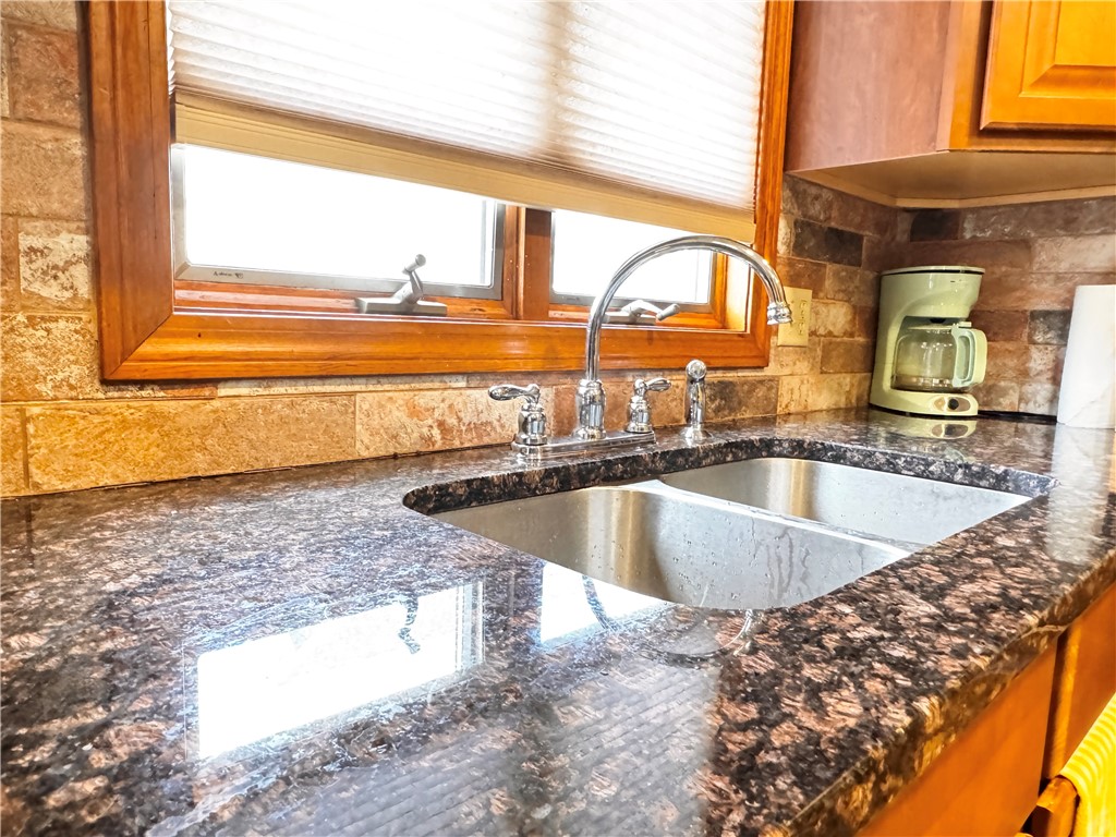 194 Progress Avenue Providence, RI 02909 - Photo 8 of 25