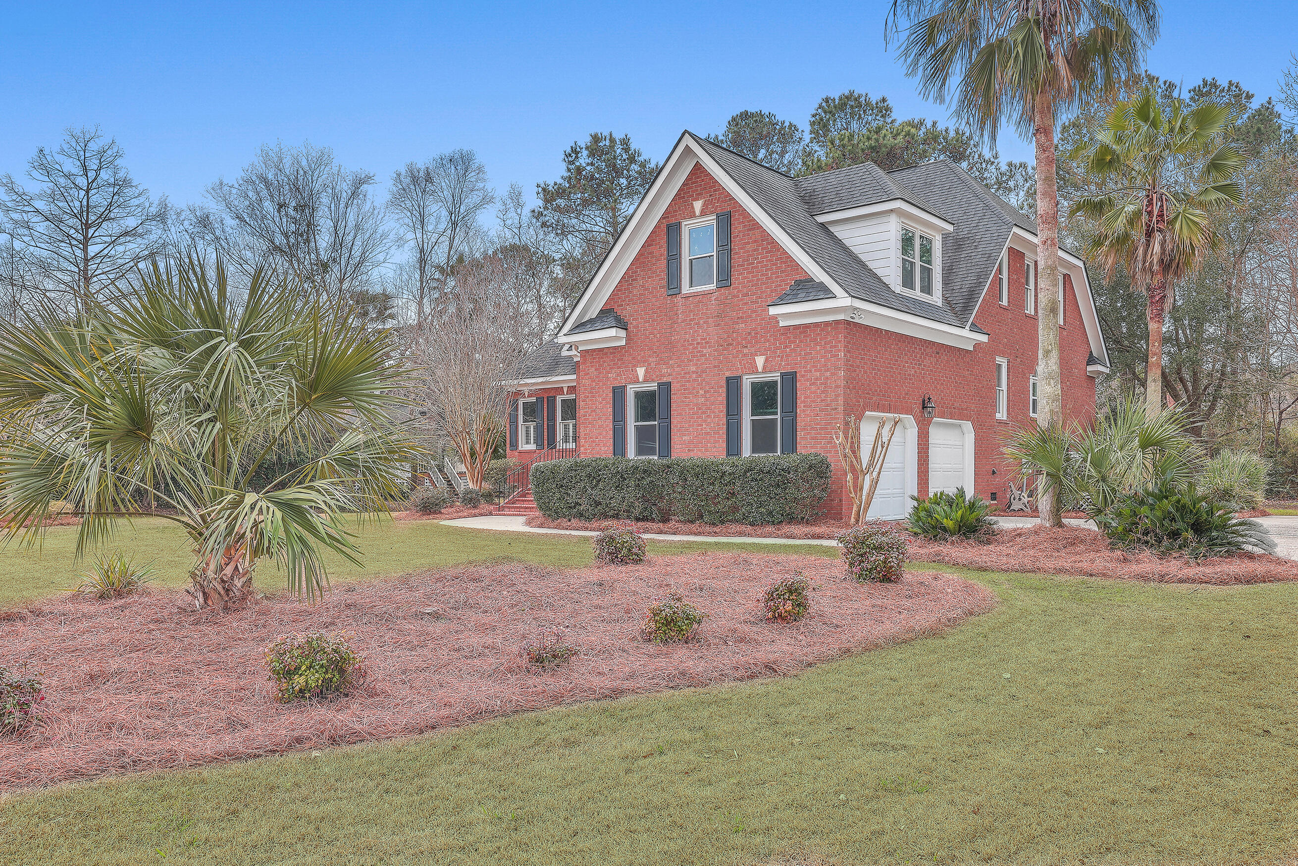 1335 Old Brickyard Road Mount Pleasant, SC 29466 - Photo 4 of 46 ZYN_6491_2_3_4_5_6_7