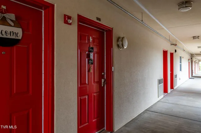 $209,900 | 210 Raceday Center Drive, Unit 1105, Bristol, TN 37620