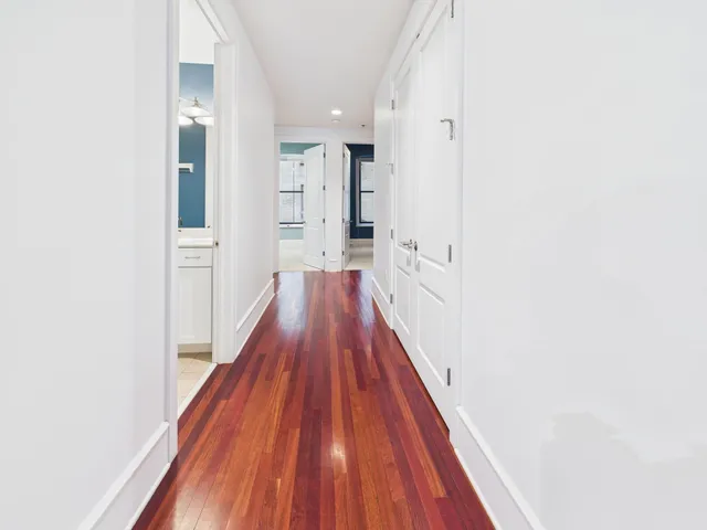 $499,900 | 300 Wall Street, Unit 201, St. Paul, MN 55101