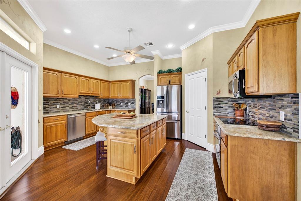 10211 Ridge Top Loop Weeki Wachee, FL 34613 - Photo 23 of 76