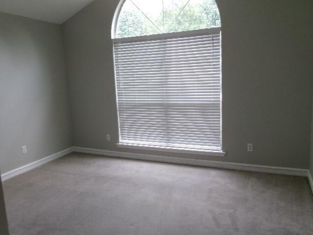 13234 4 Forks Road Keithville, LA 71047 - Photo 15 of 19 an empty room with a window