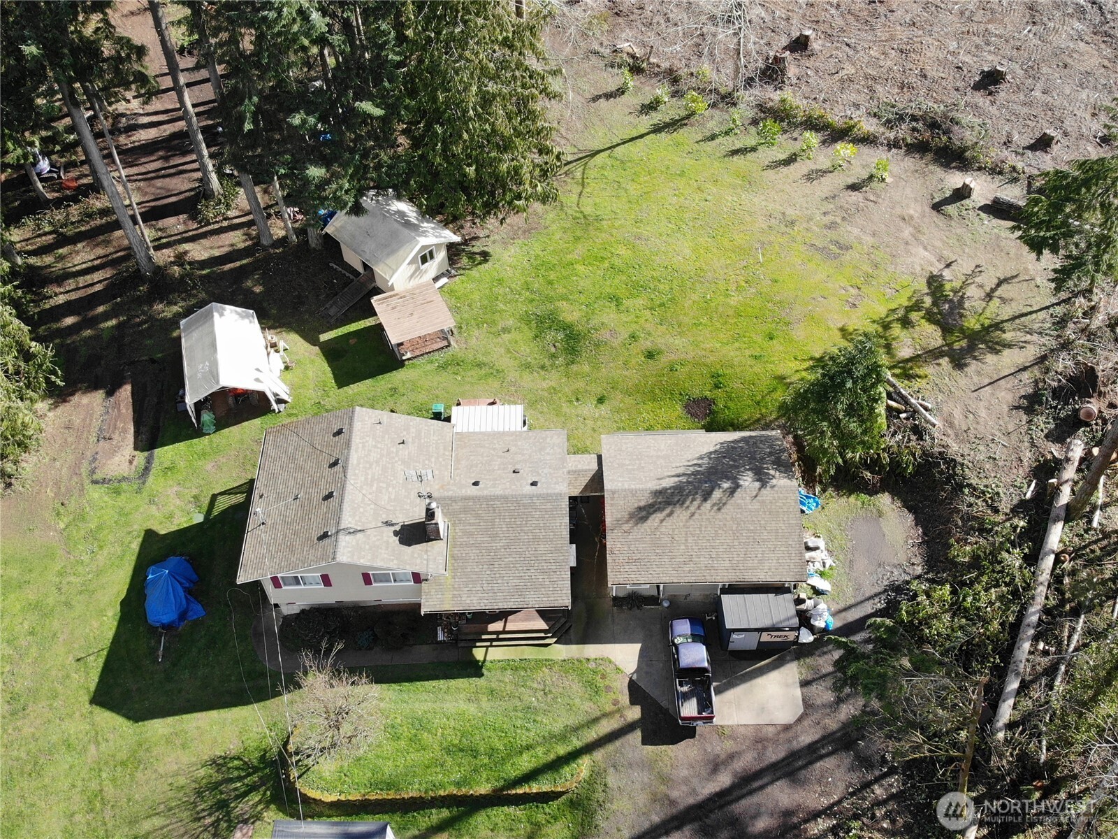 11477 Tulin Road Northeast Kingston, WA 98346 - Photo 18 of 36