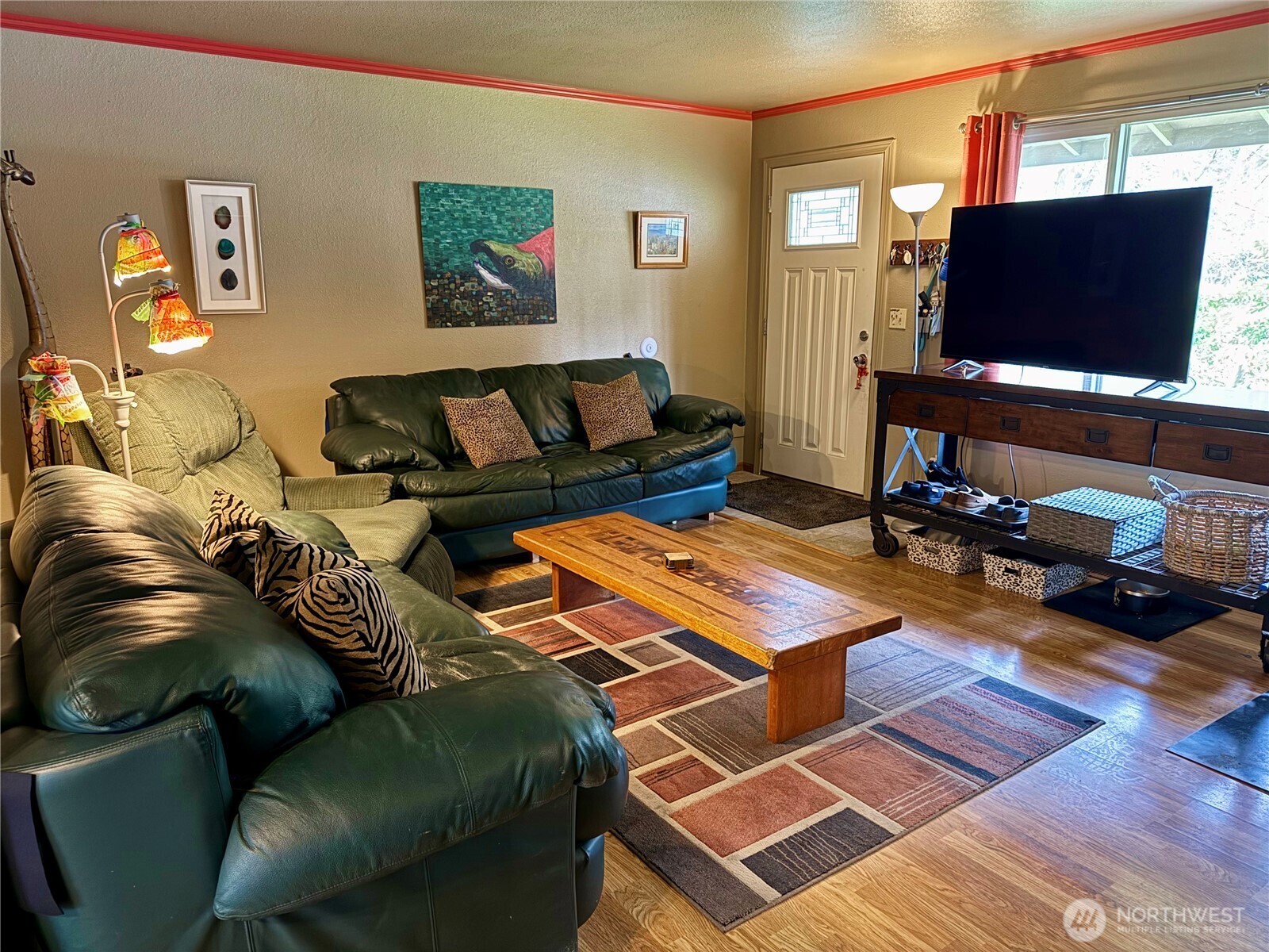 11477 Tulin Road Northeast Kingston, WA 98346 - Photo 2 of 36