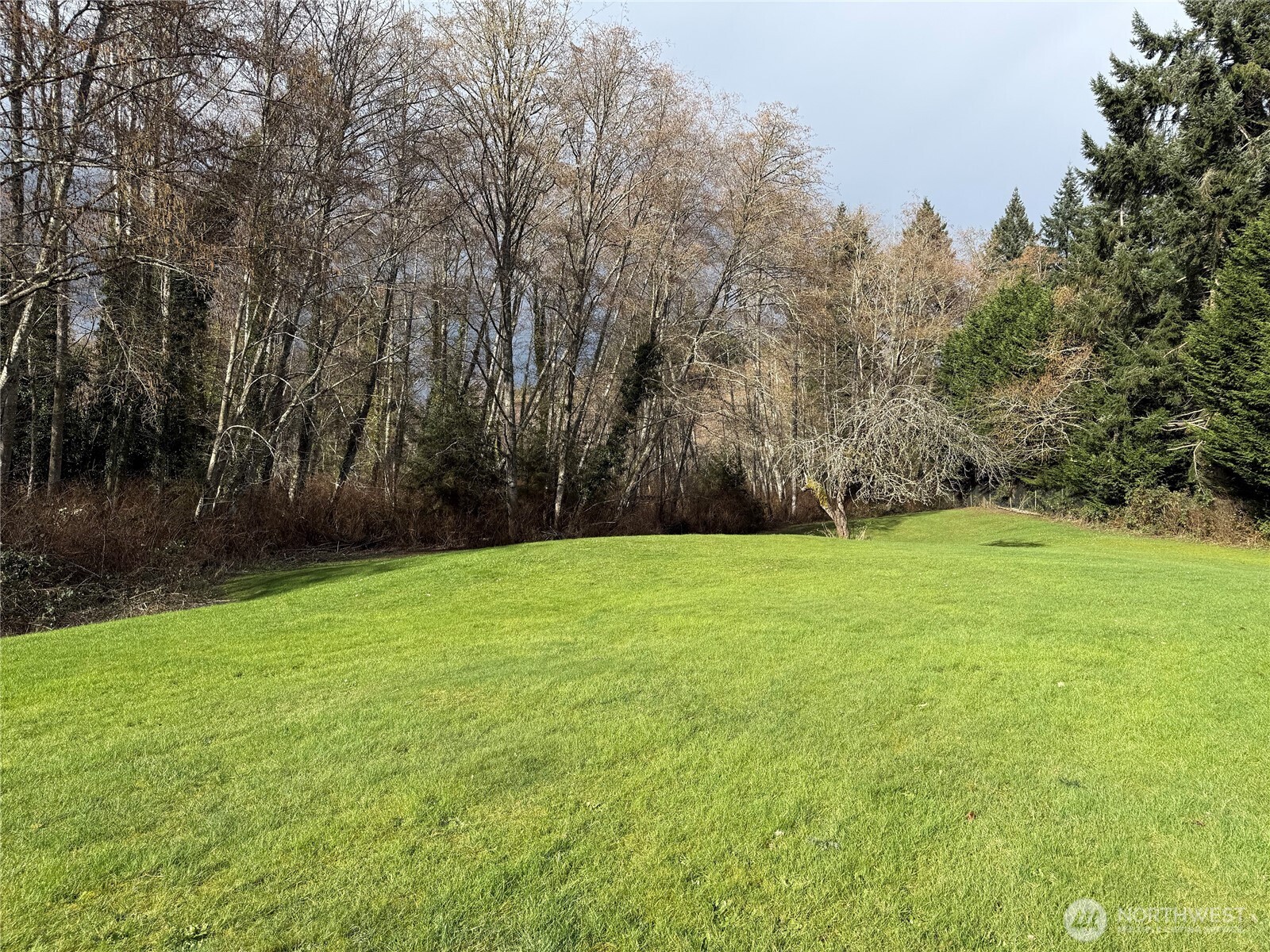 11477 Tulin Road Northeast Kingston, WA 98346 - Photo 24 of 36