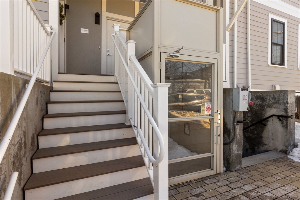 24 Rush Street, Unit E Somerville, MA 02145 - Photo 15 of 16