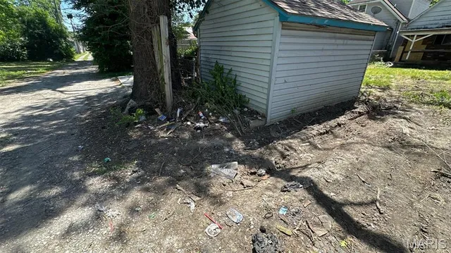 $12,100 | 2205 East 24th Street, Granite City, IL 62040