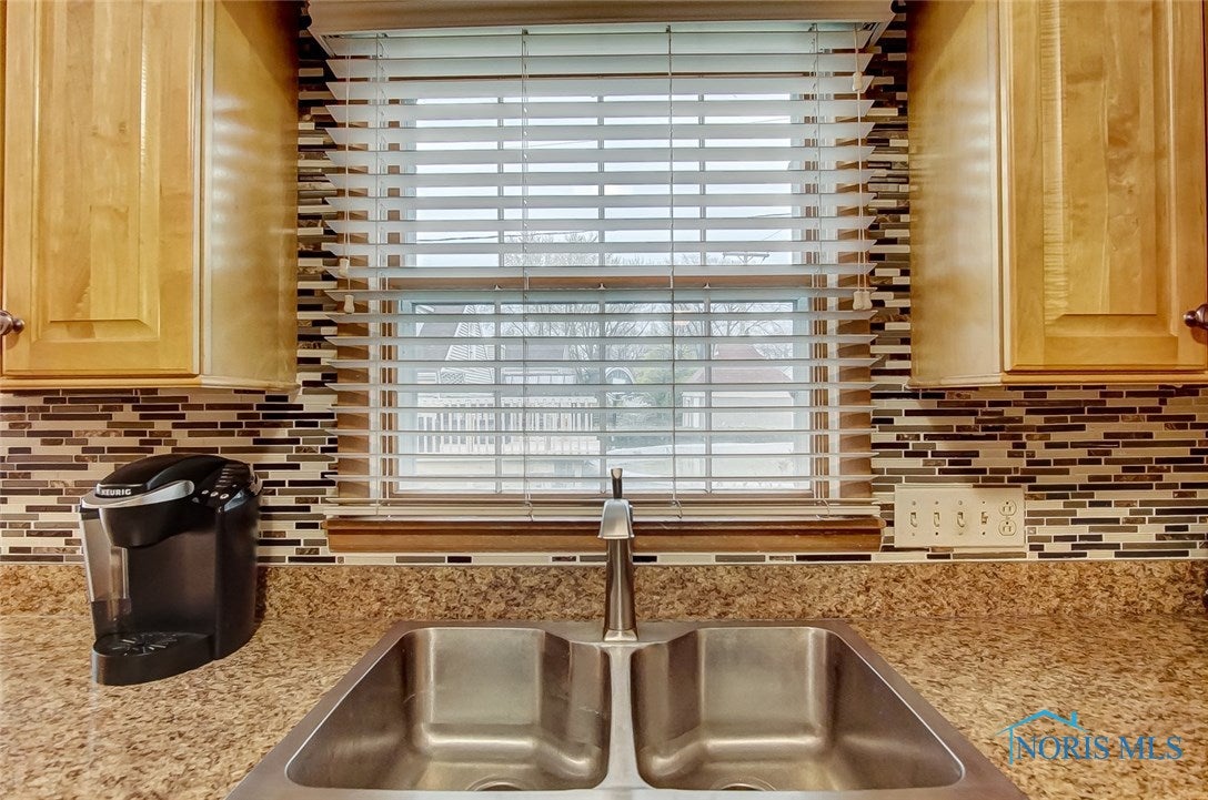 406 Eagle Point Road Rossford, OH 43460 - Photo 13 of 35 Gallery Image 13