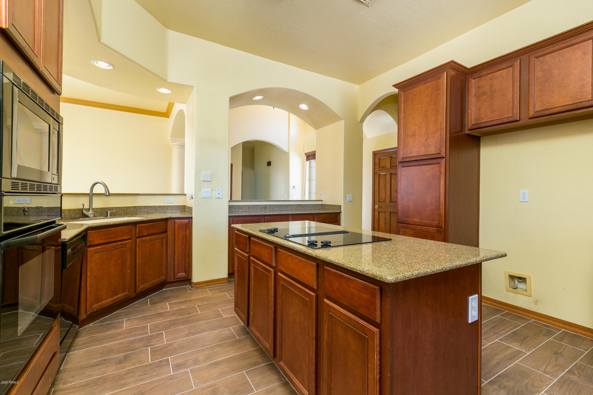 12628 West Ocotillo Road Glendale, AZ 85307 - Photo 4 of 21 12628 W Ocotillo-15