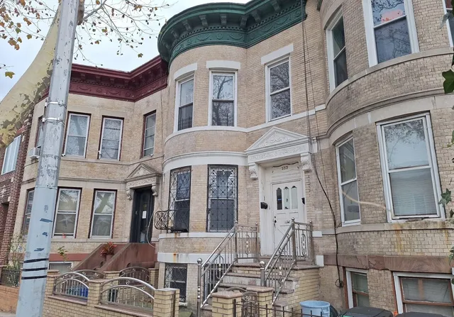 $1,985,000 | 332 Parkville Avenue | Kensington